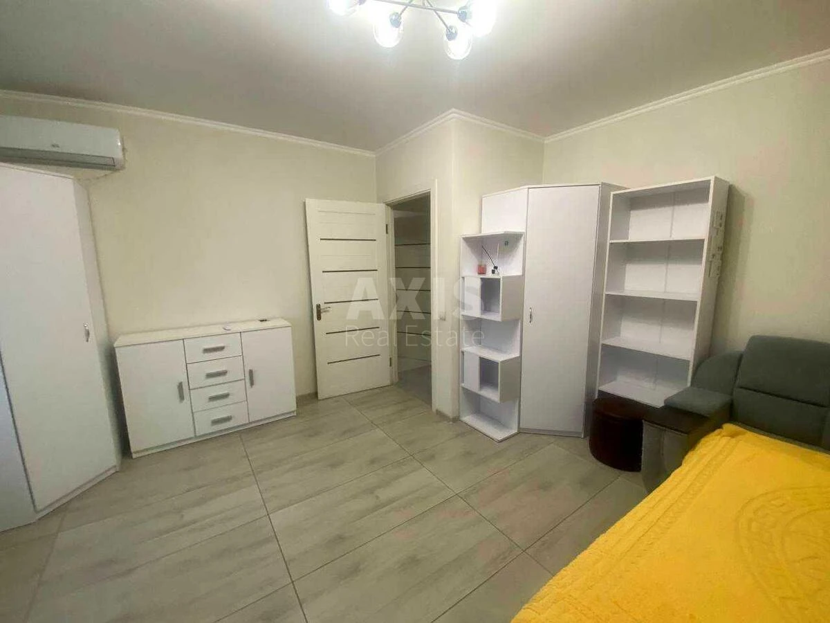 2k apartment vul. Krushel'nyc'koi' Solomii' 15В705992