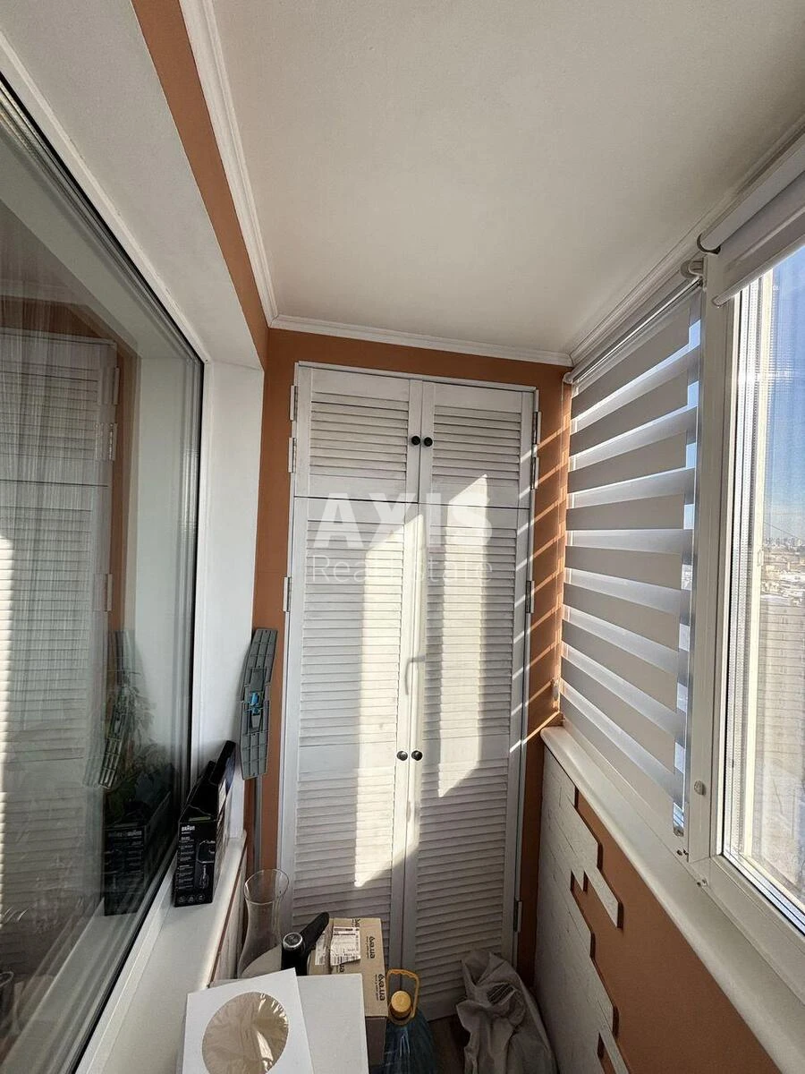 2к квартира ул. Вахтанга Кикабидзе 15А6361410