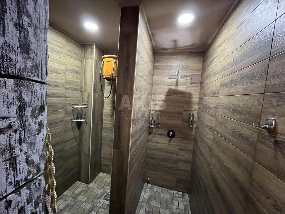 Объект торговли ул. Окипной Раисы 4А, 162м2672502