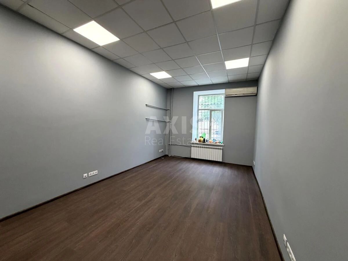 Office vul. Evgena Chykalenko 25, 300m2689190