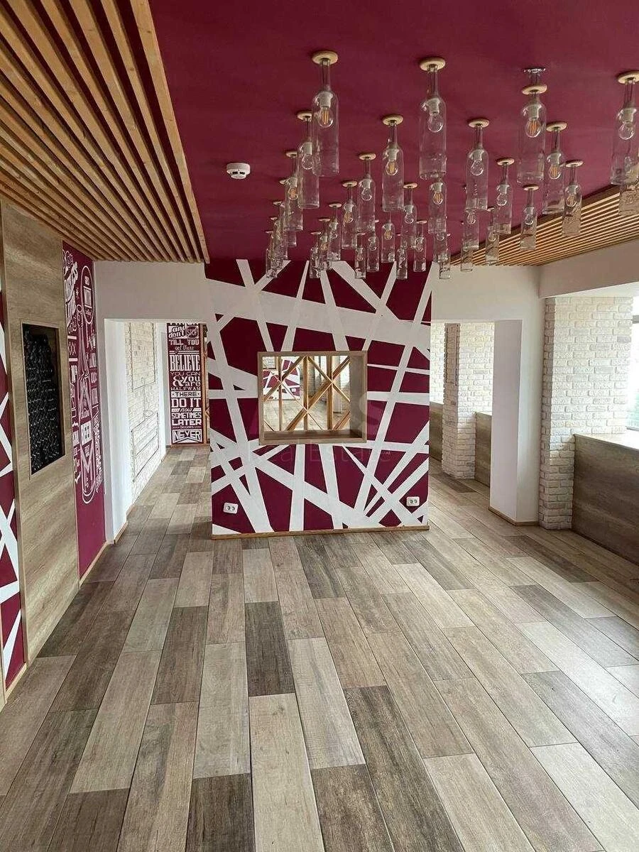 Office pr-t Geroi'v Stalingrada 20А, 201m2598617