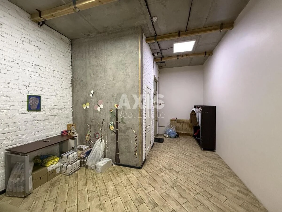Office vul. Patriarha Mstyslava Skrypnyka 40, 166m27201414