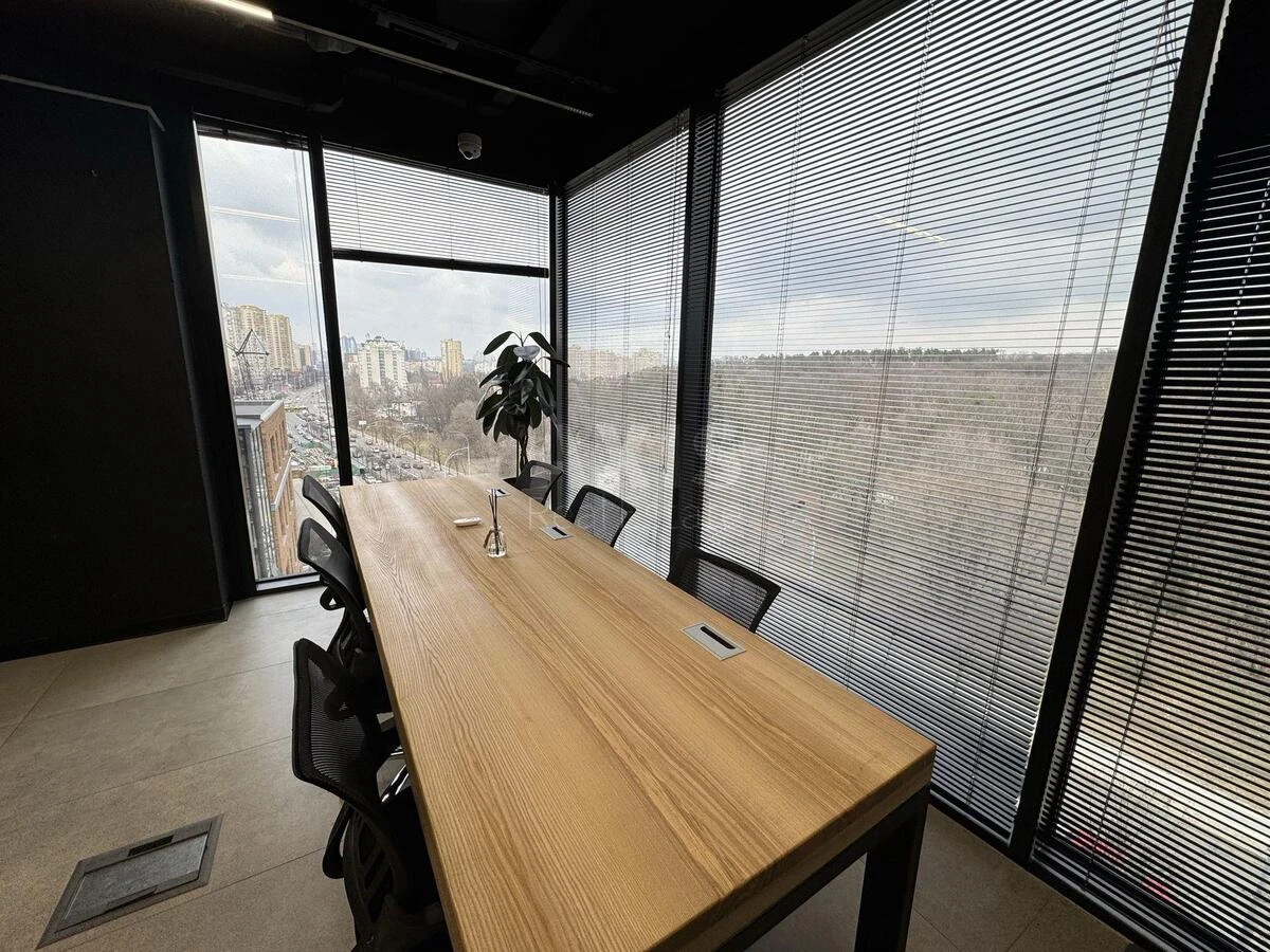 Office vul. Krasylivs'ka 9, 417m2663407