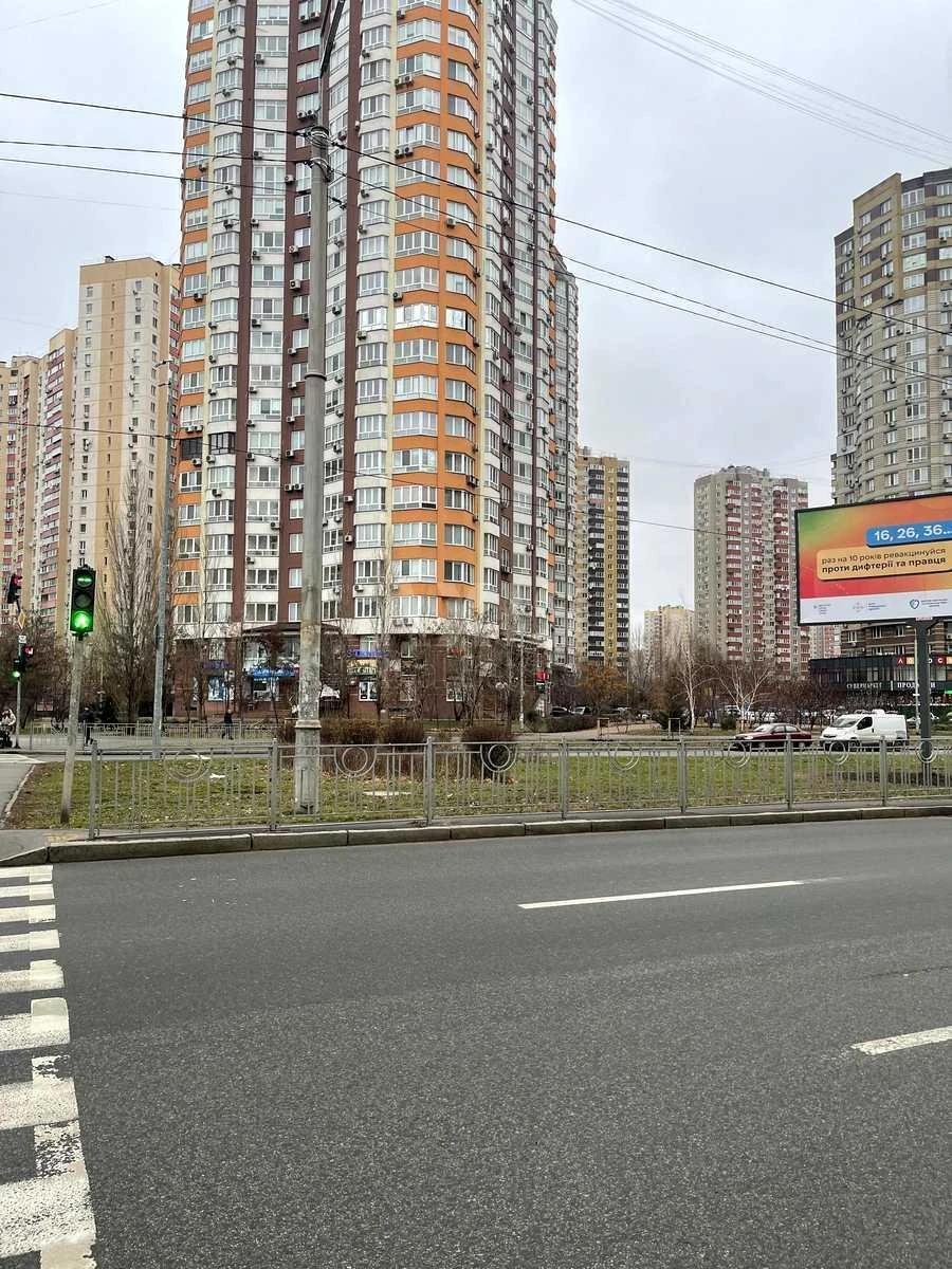 Office vul. Ahmatovoi' Anny 32/18, 80m27105219