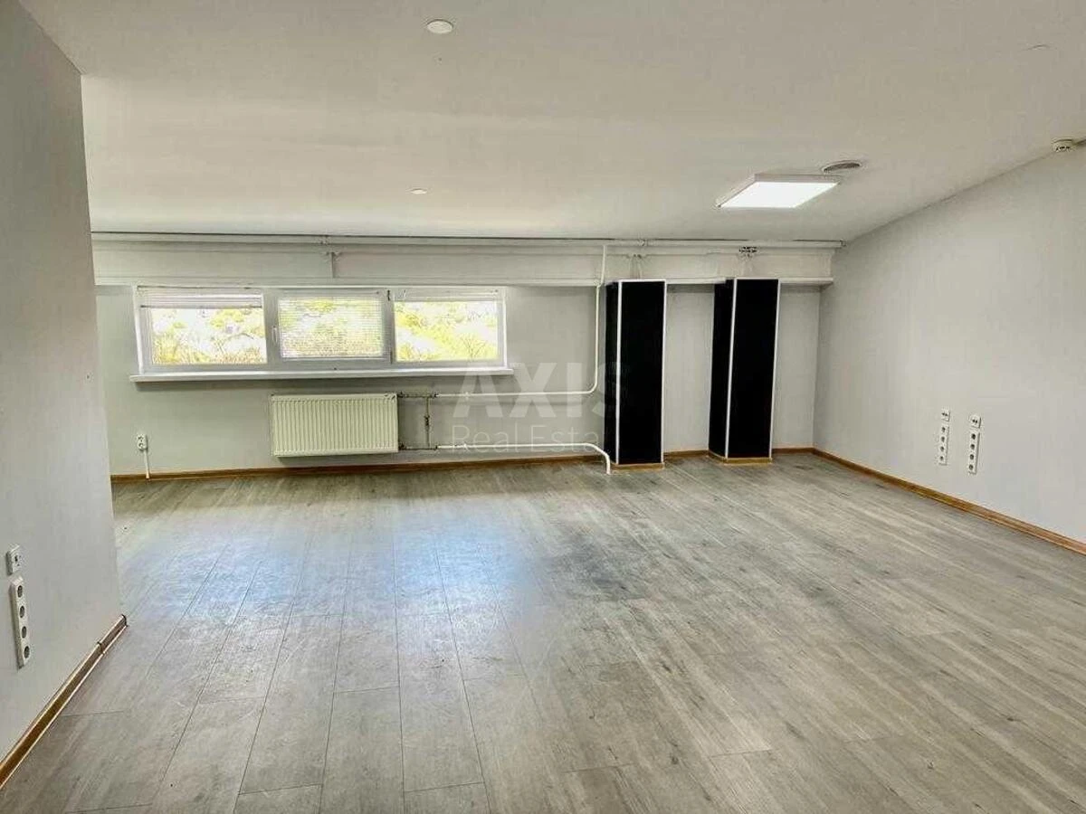 Office pl. Kosmonavtiv 4, 3000m26946111