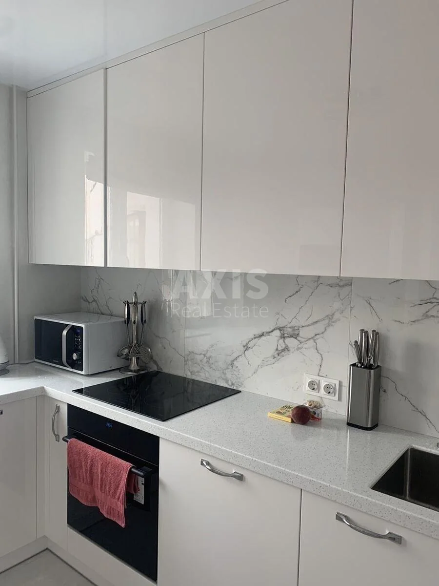 5k apartment vul. Levka Lukyanenka 13А