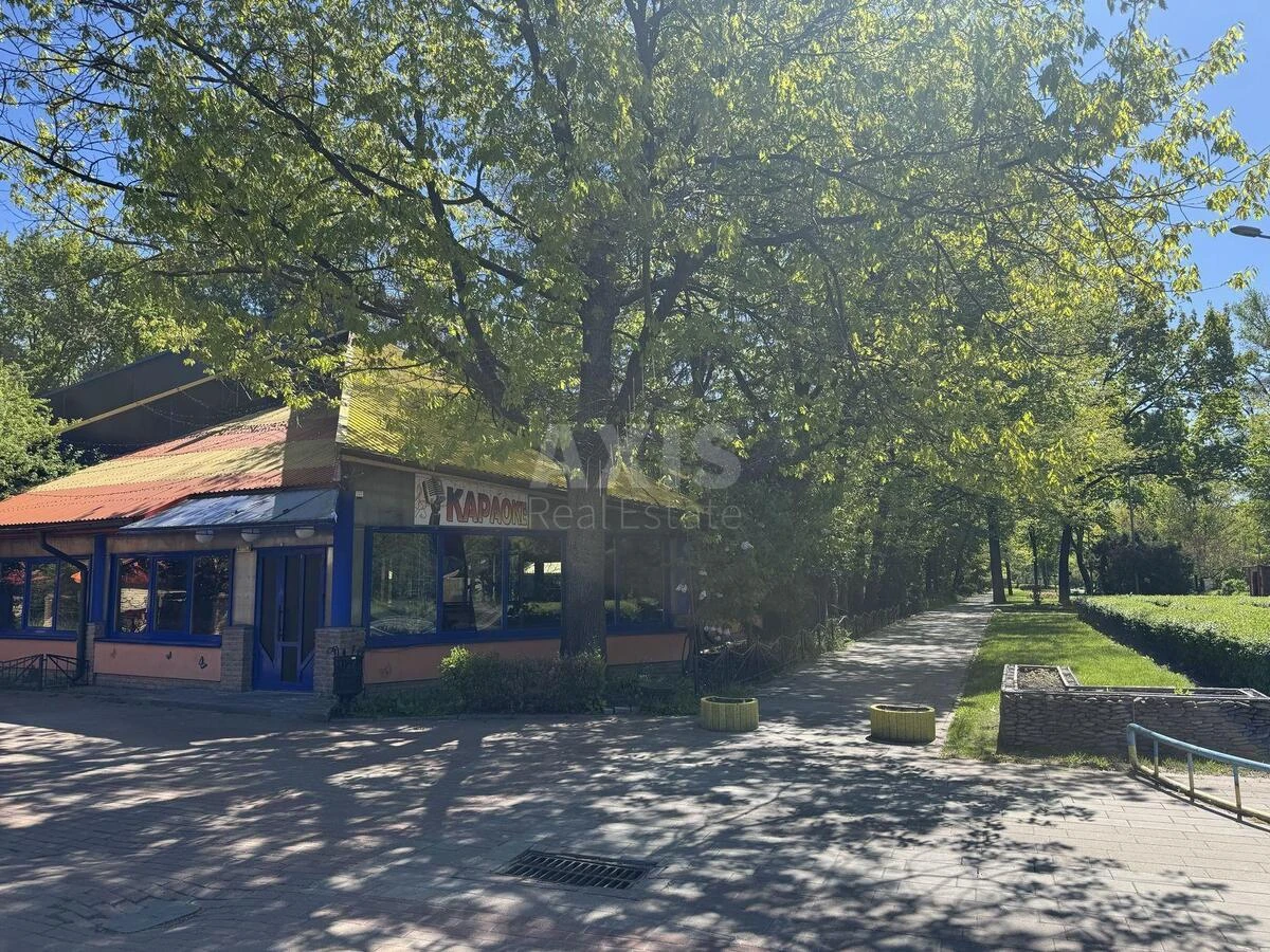 Trade object pr-t Brovars'kyj 16, 1400m266090