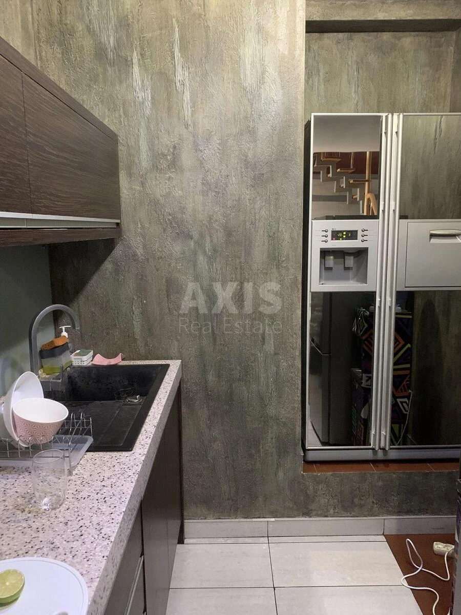 Office vul. Jevgena Konoval'cja 32А, 290m2708615