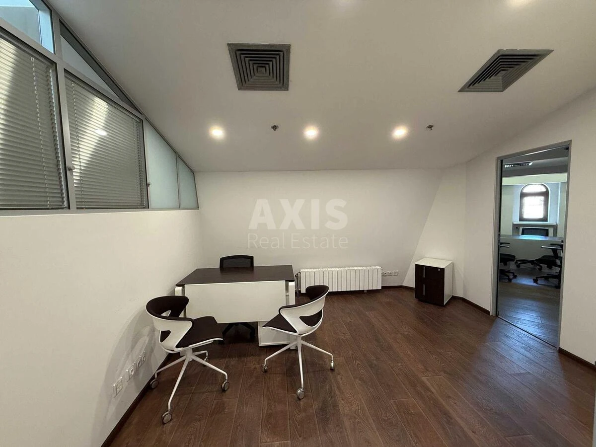 Office vul. Basejna 2А, 125m2651702