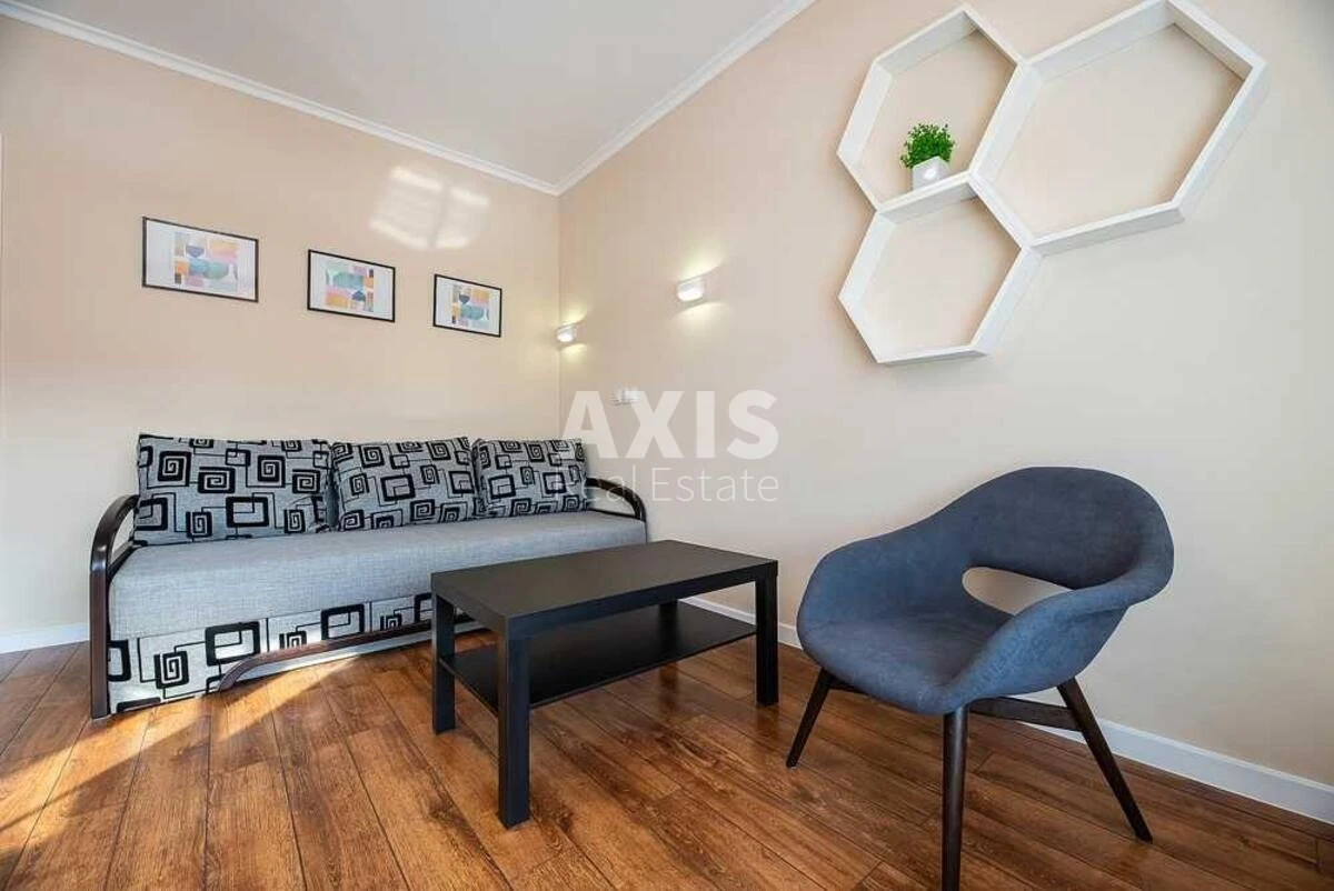 1k apartment pr-t Berestejskij 67539253