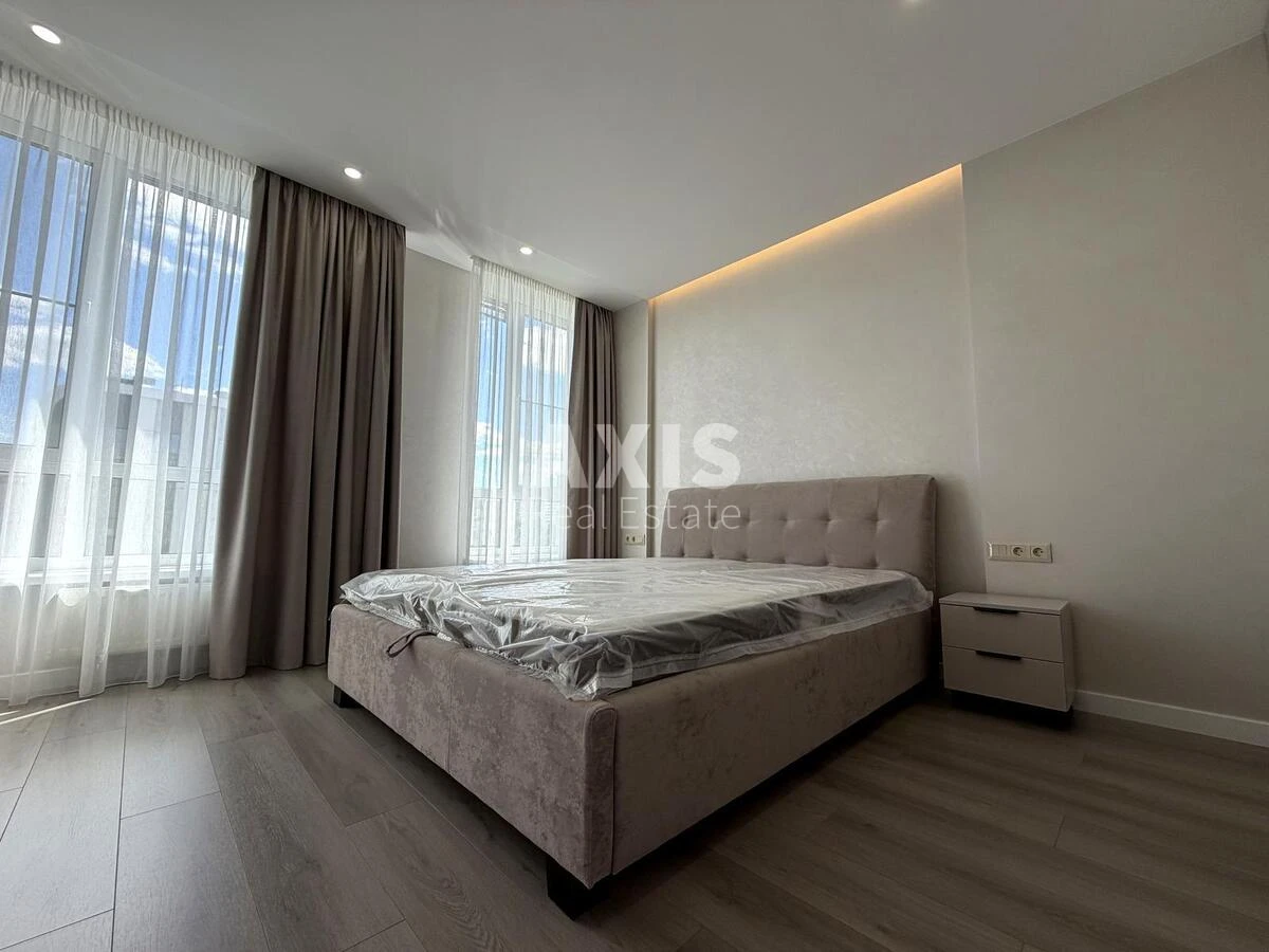 3k apartment bul. Ryl's'kogo Tadeja 4688256