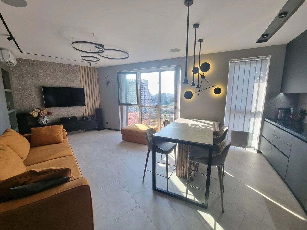 3k apartment vul. Lypkivs'kogo Vasylja Mytropolyta 16Г298601