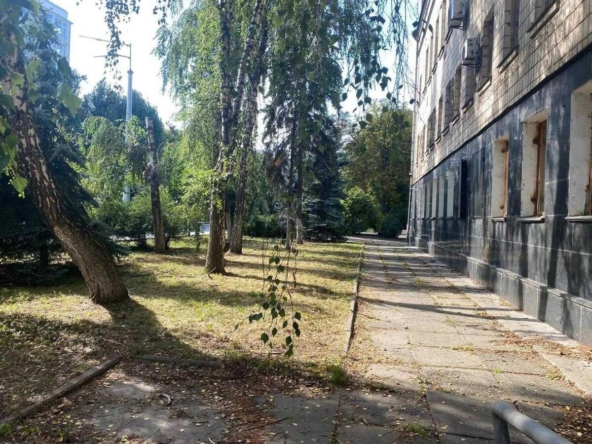 Trade object vul. Kyrylivs'ka 102, 2465m2720022