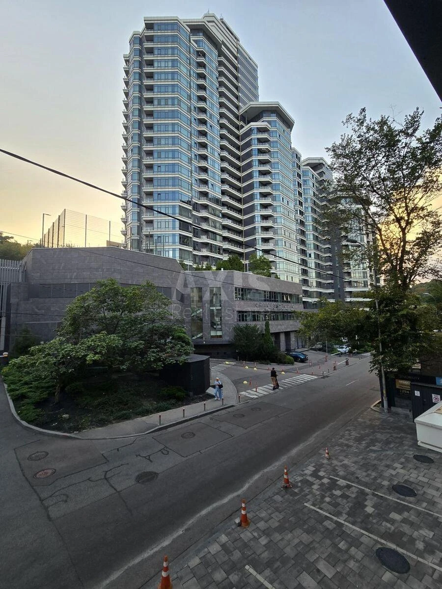 Объект торговли ул. Болсуновская 21, 82м26748212