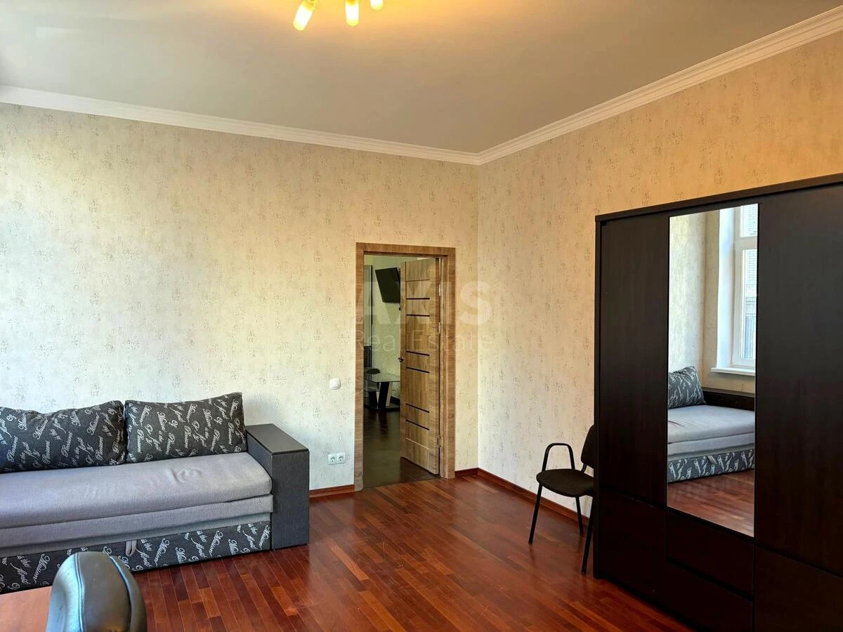 Office vul. Antonovycha 72, 125m2680049