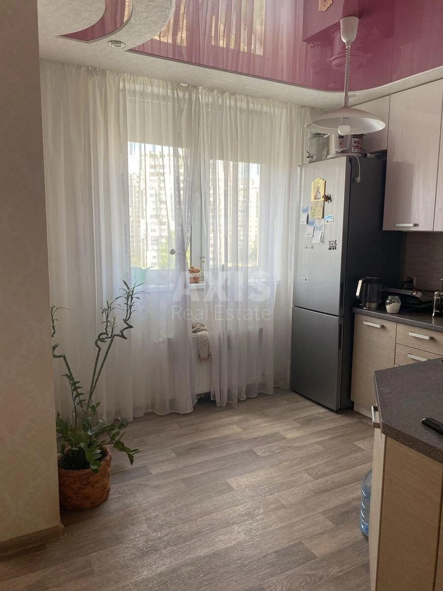 2к квартира ул. Соломии Крушельницкой 15706950