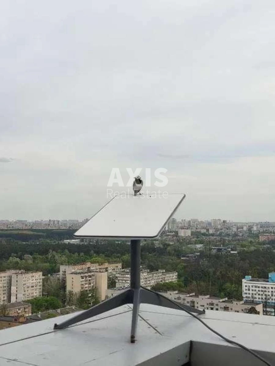 Office pr-t Berestejskij 131, 74m22405410