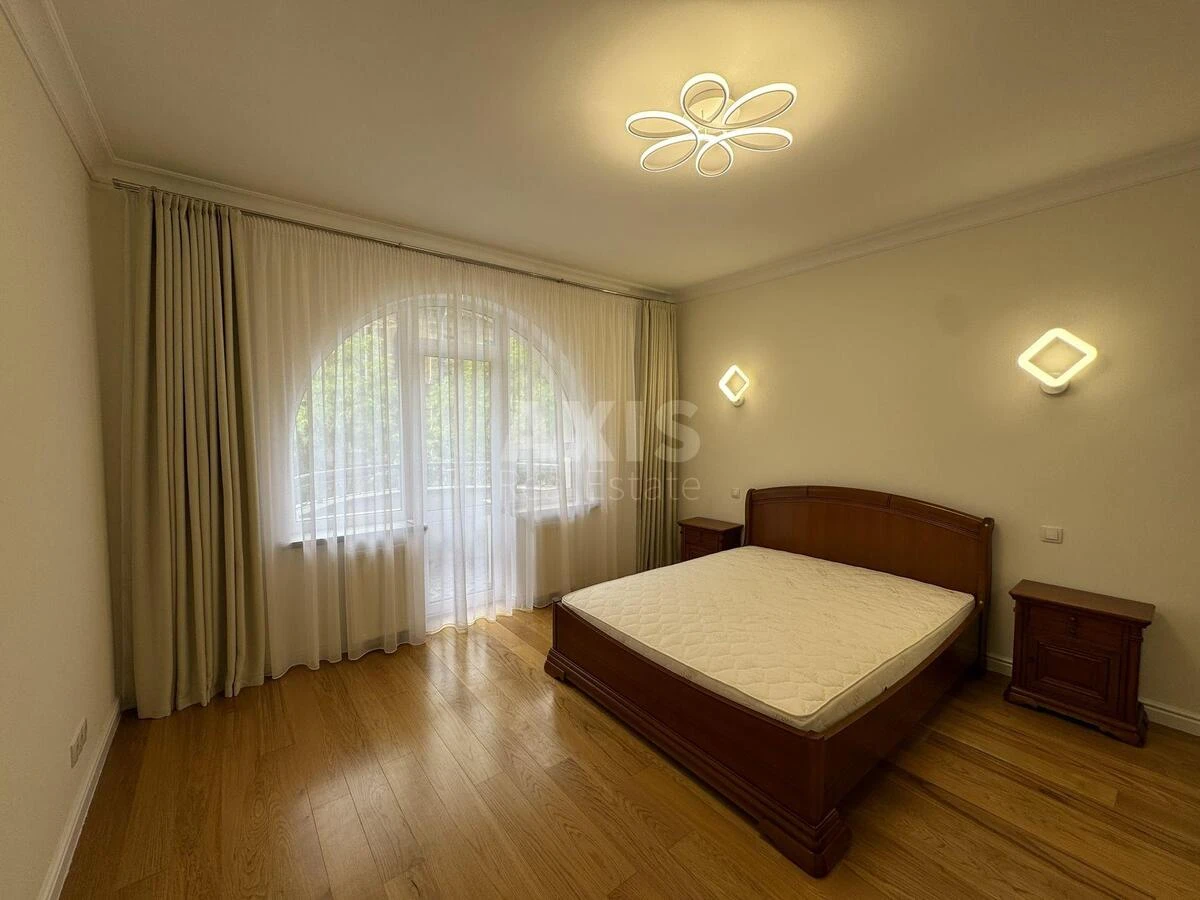 2к квартира ул. Александра Конисского 76/78661034