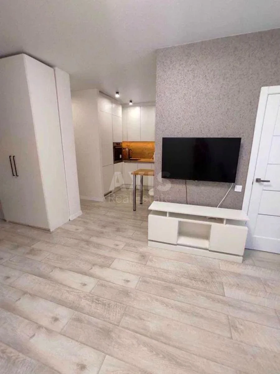1k apartment vul. Kamianska 128645240