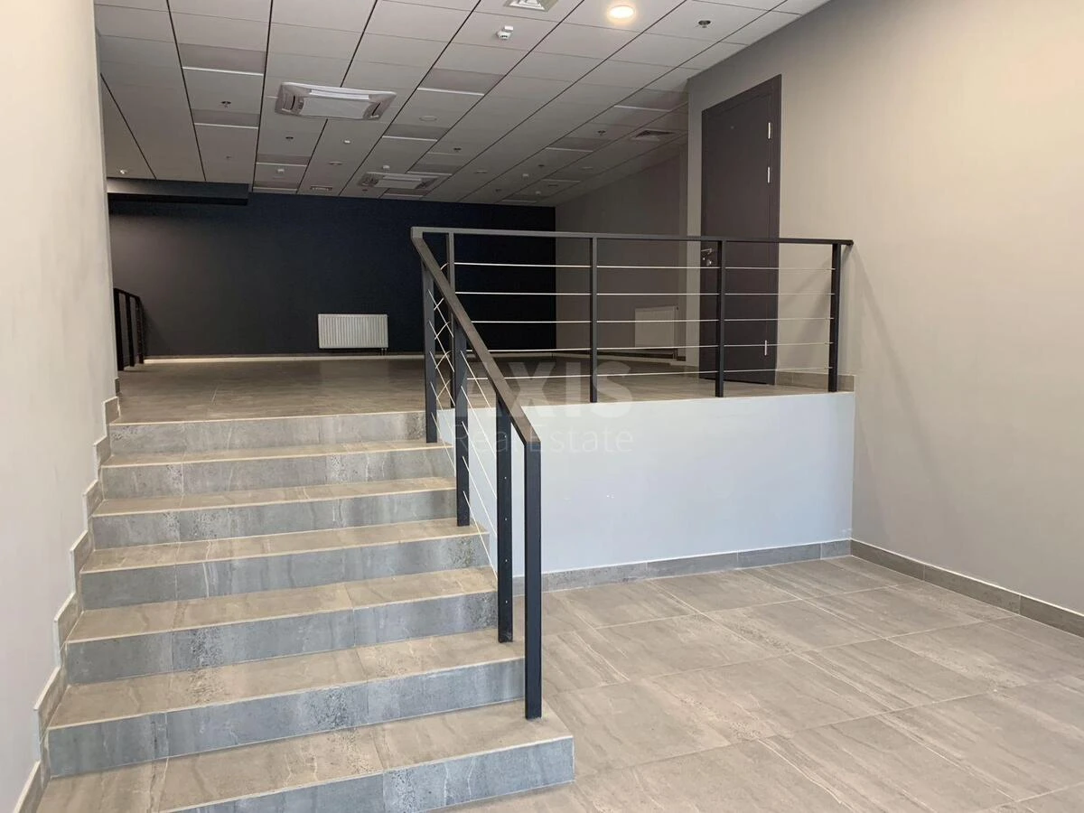 Office vul. Samiyla Kishky 6А, 295m2651320