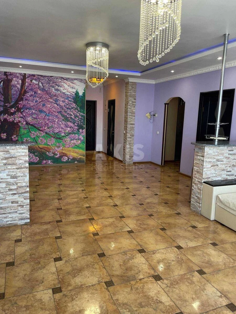4к квартира ул. Мишуги Александра 12695532