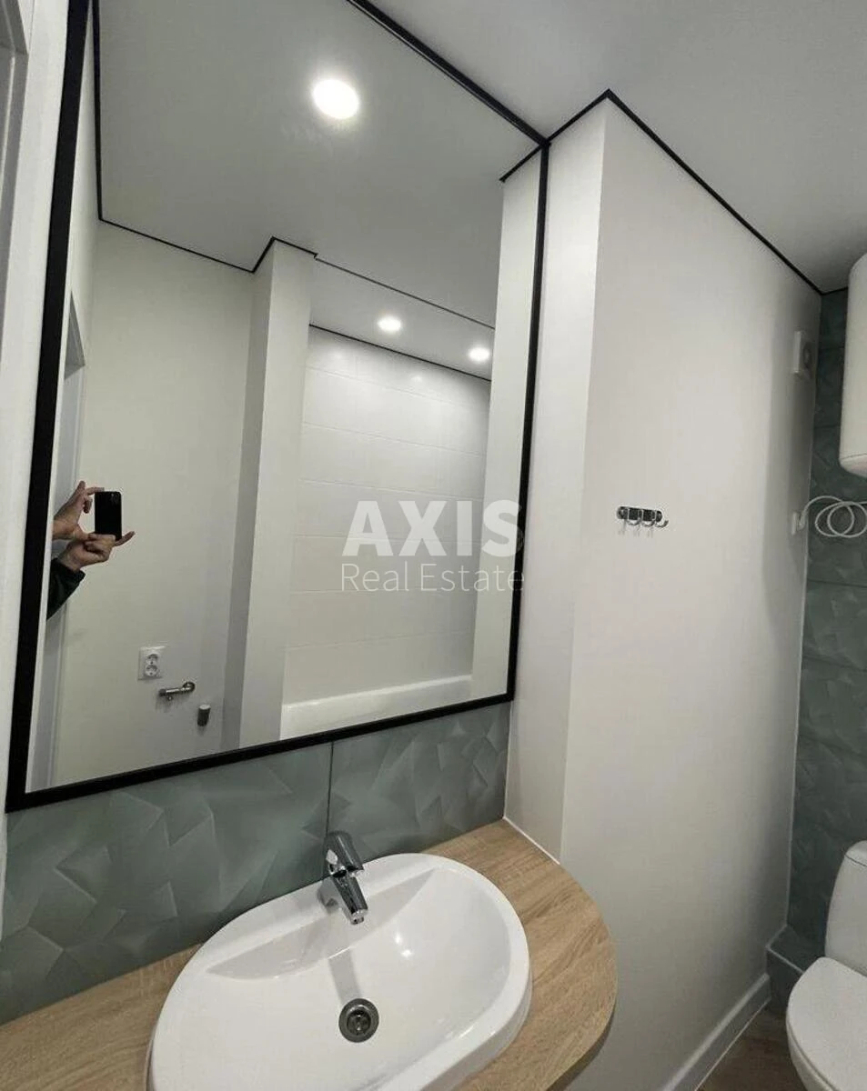 1k apartment vul. Svitla 3D, Corp. 27097712