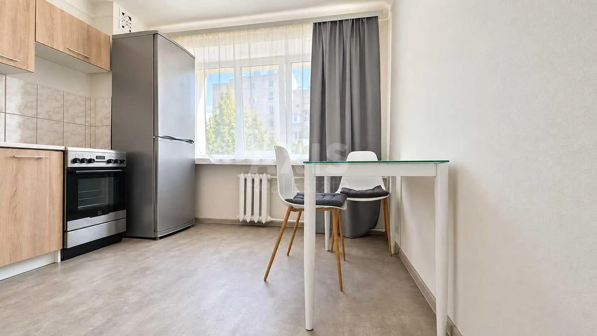 1k apartment vul. Jurkivs'ka 18711170
