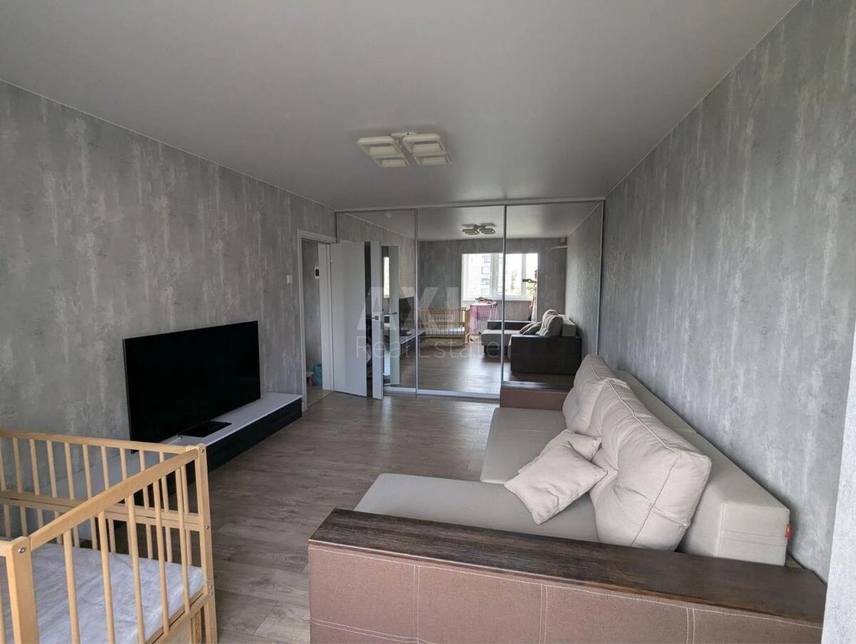 1k apartment vul. Horol's'ka 8/4696801