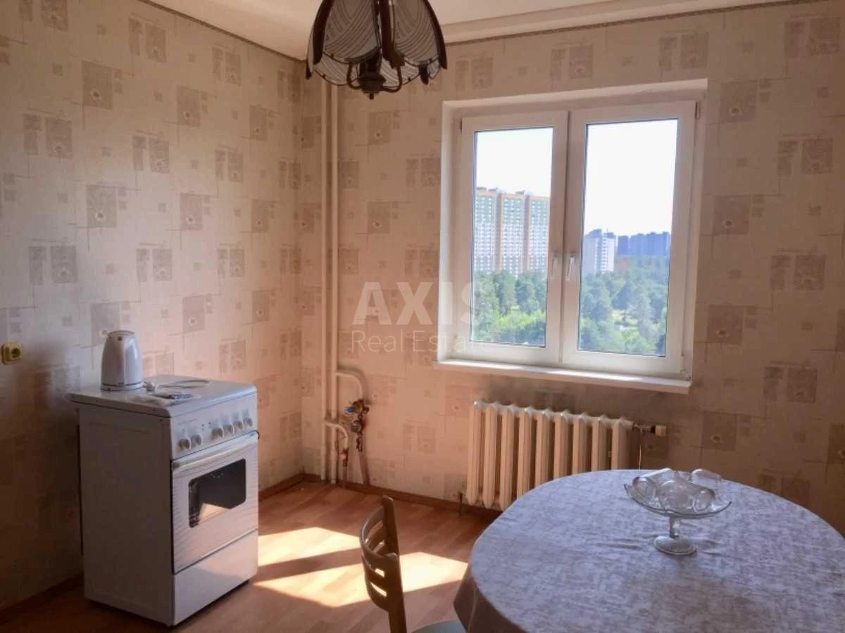 2k apartment vul. Polis'ka 15А482001