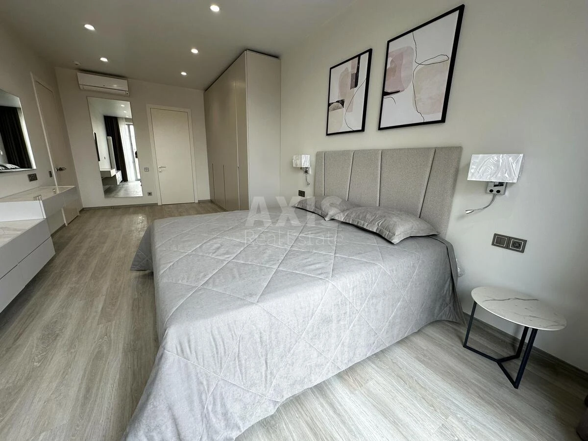 4k apartment vul. Antonovycha 118/96690110