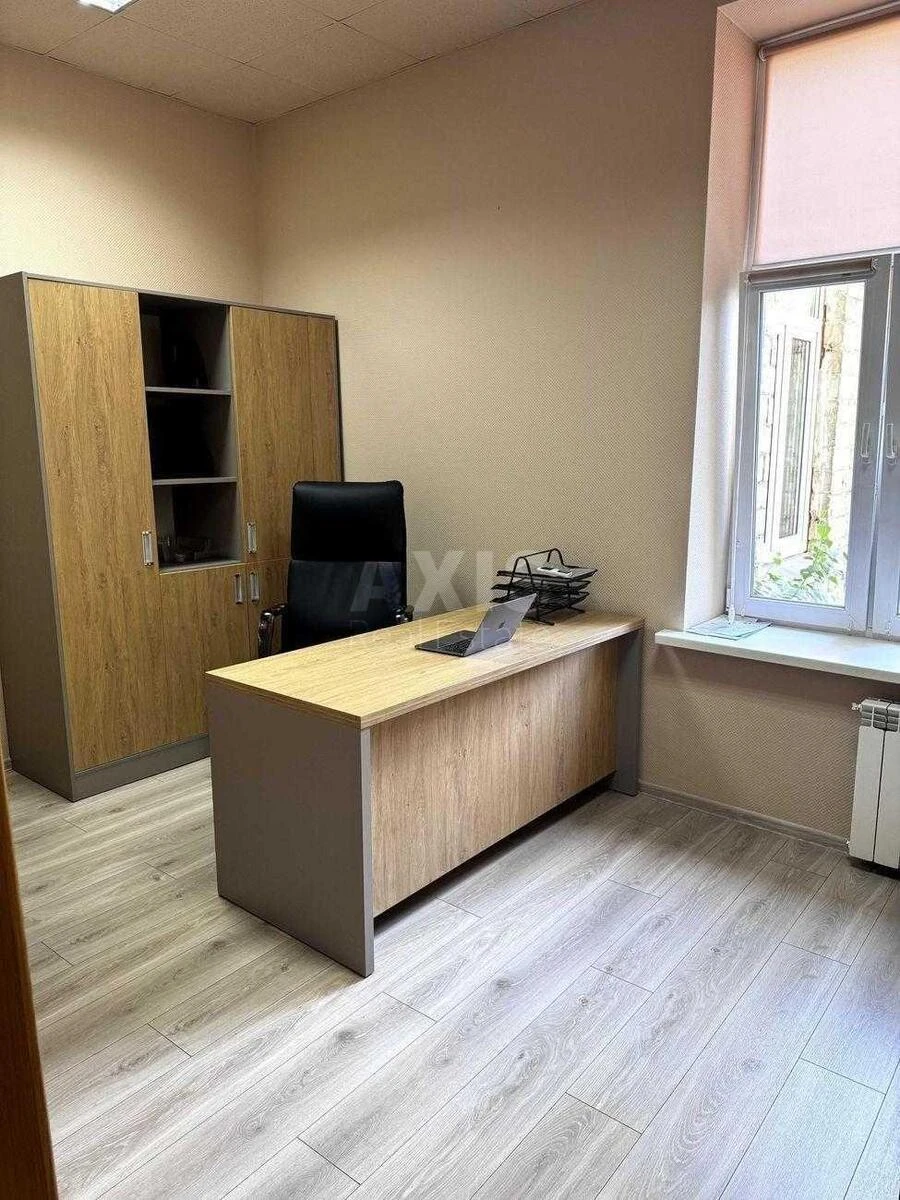 Office vul. Oleksandra Konyskoho 82, 280m2700671