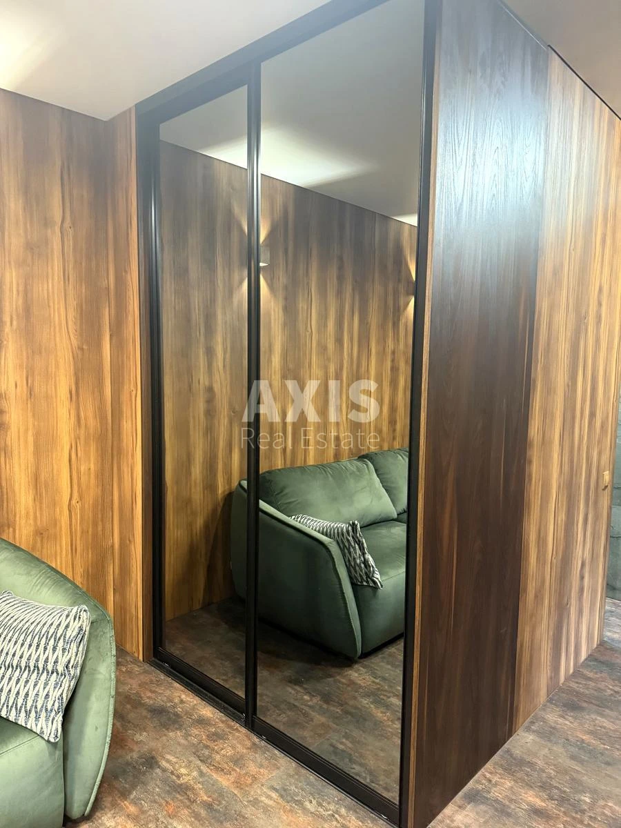 Office vul. Kustanajs'ka 13, 66m2600470