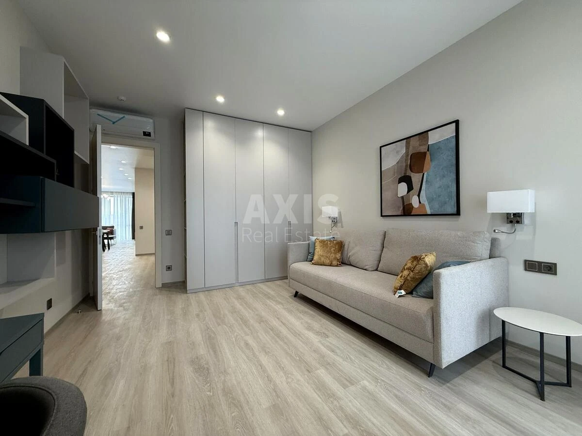 4k apartment vul. Antonovycha 118/9688275