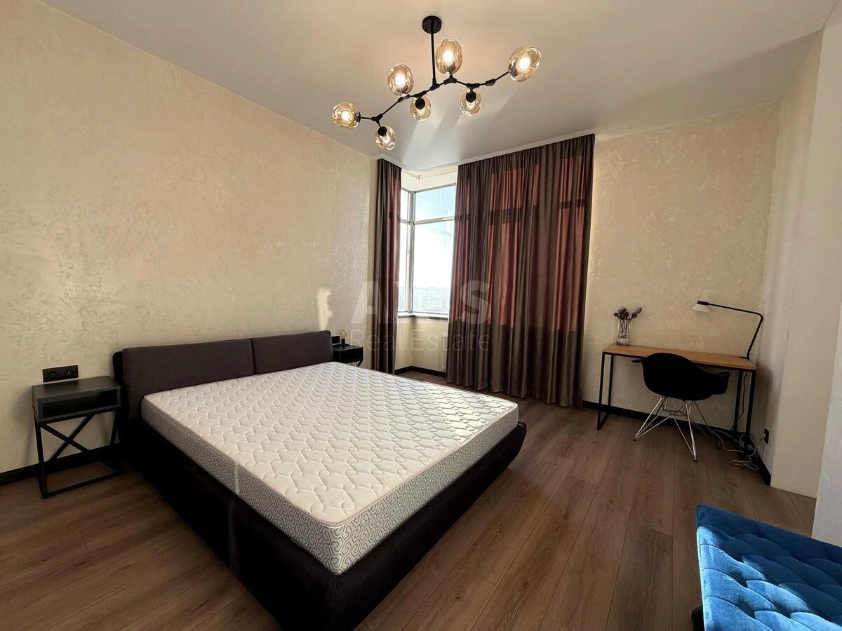 1k apartment vul. Truskavec'ka 10Д703312