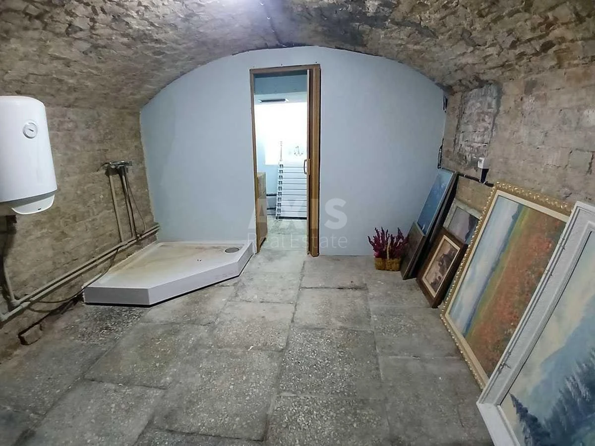 Объект торговли ул. Константиновская 1, 54м26724210