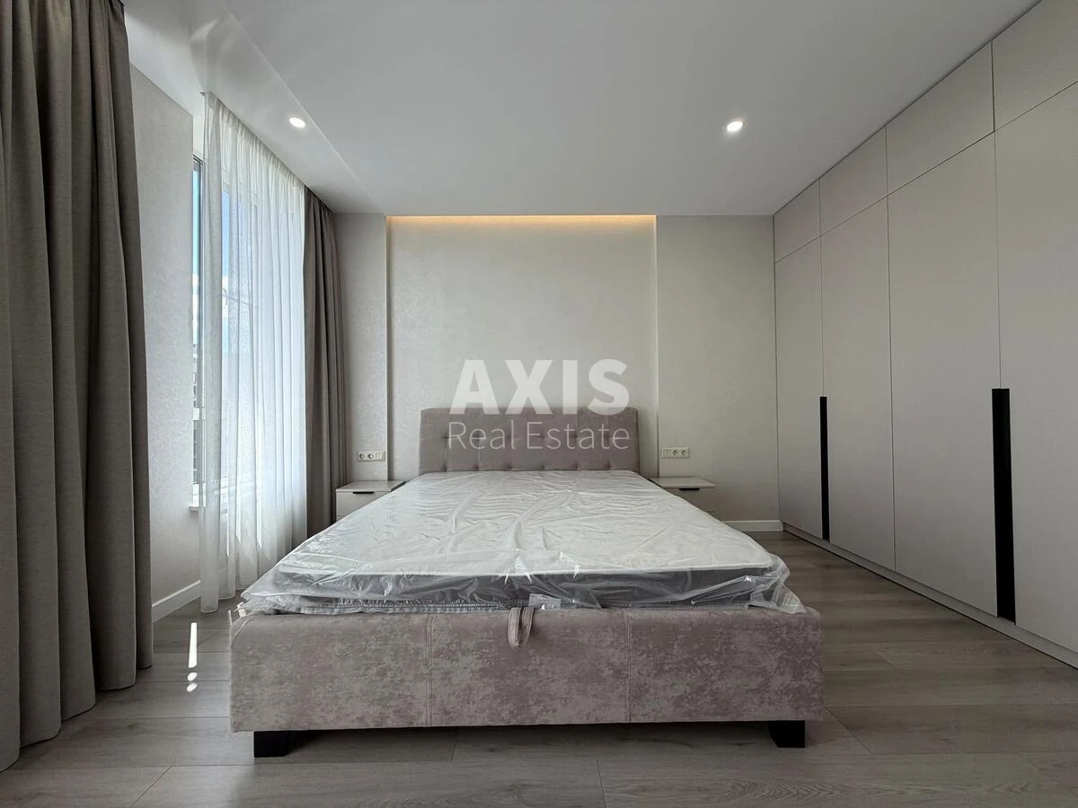 3k apartment bul. Ryl's'kogo Tadeja 4688257