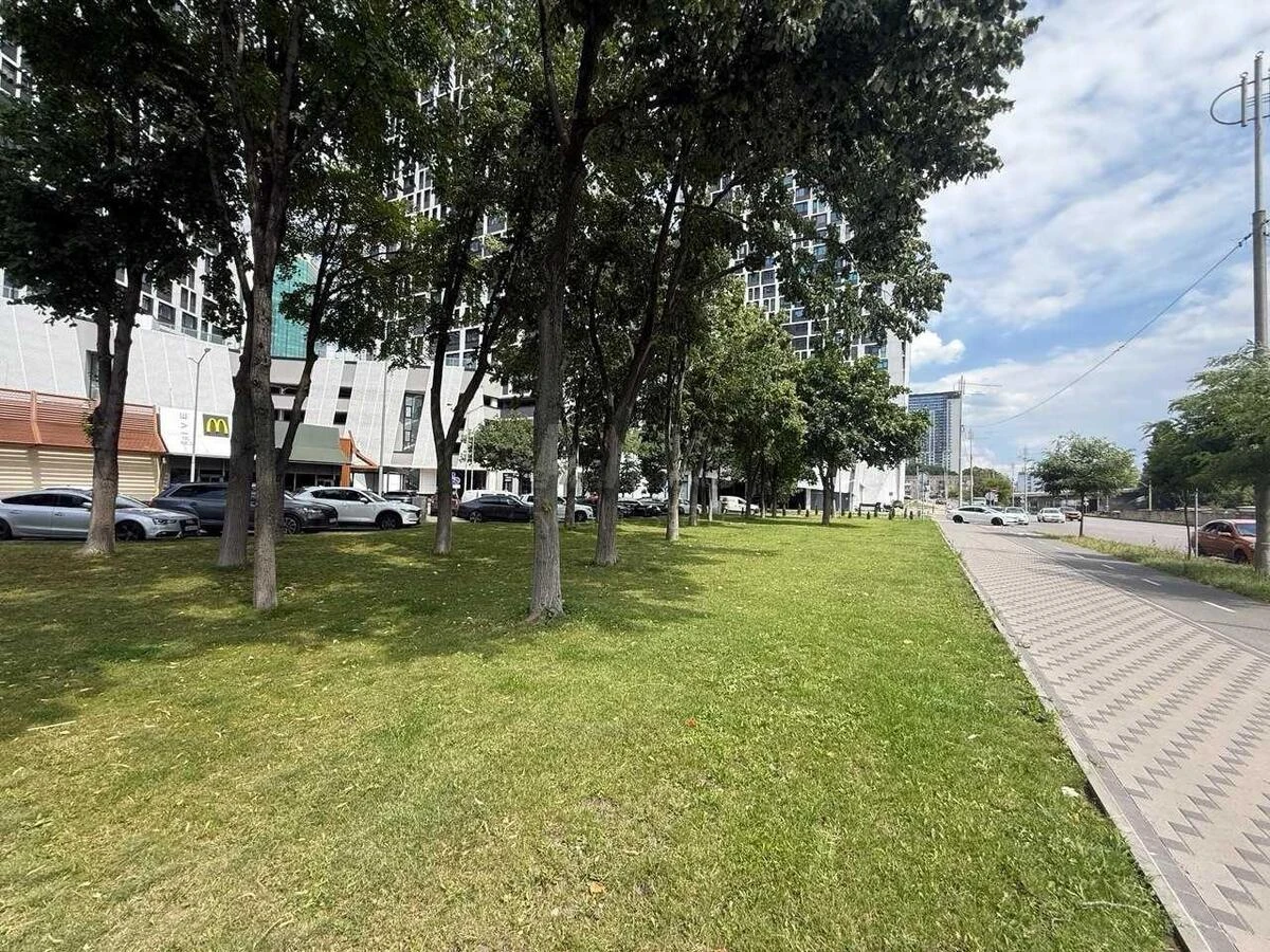 2k apartment pr-t Berestejskij 11657257