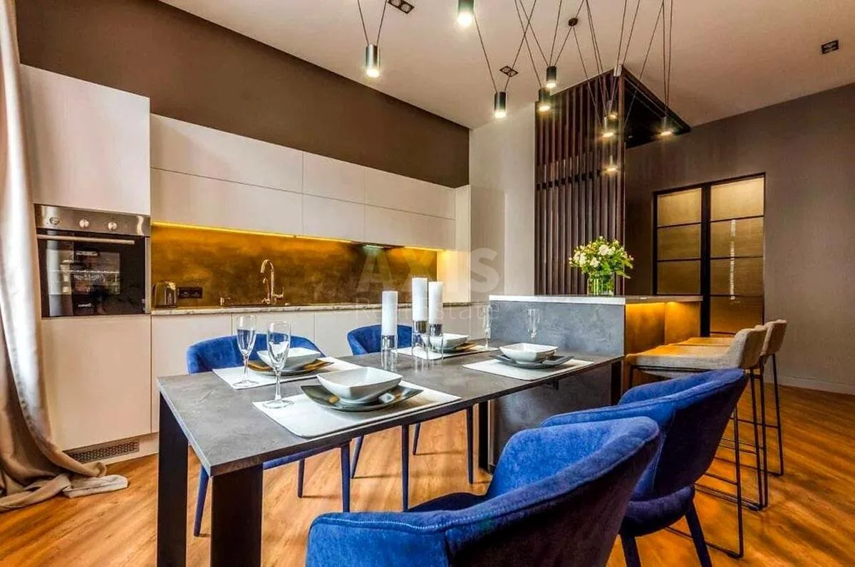 2k apartment vul. Petljury Symona 22