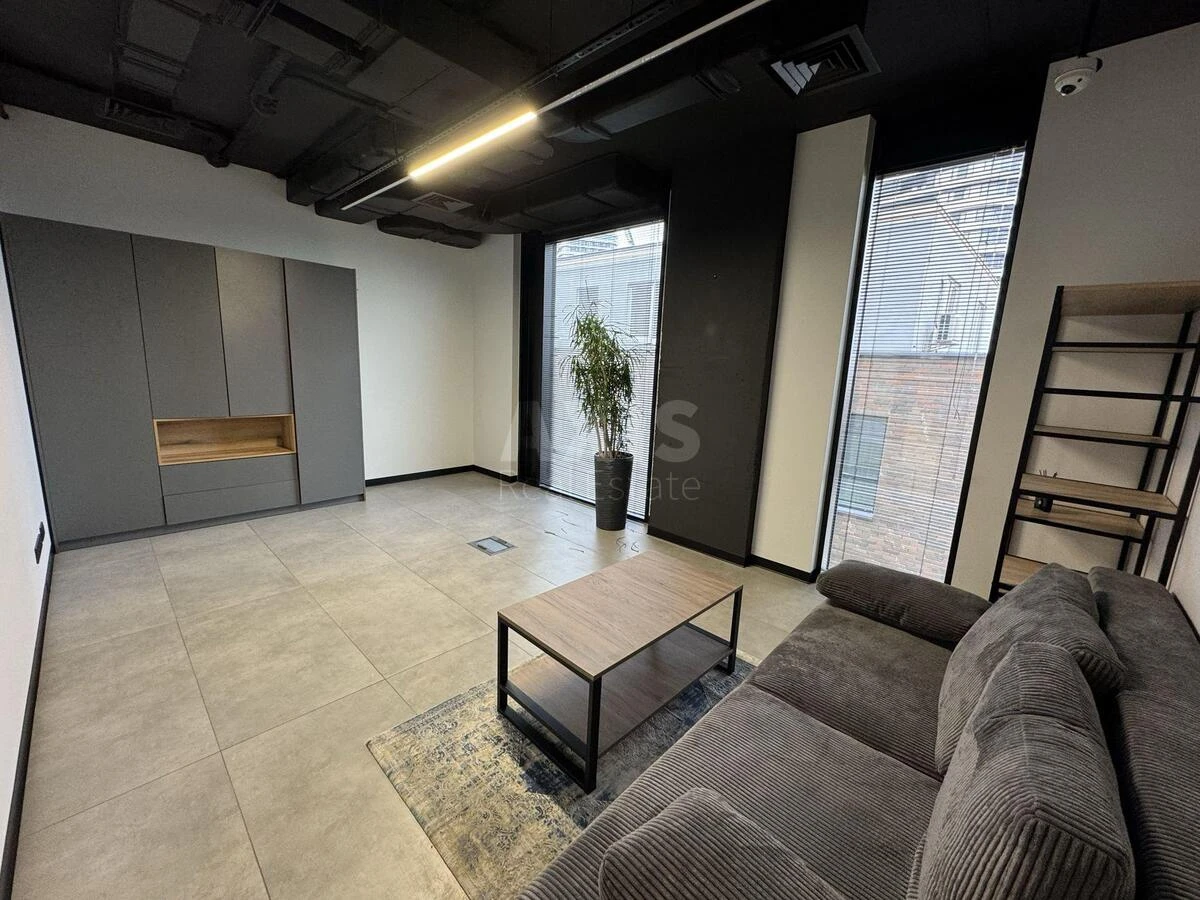 Office vul. Krasylivs'ka 9, 417m2663405