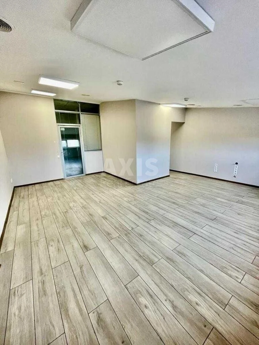 Office pl. Kosmonavtiv 4, 3000m2694619