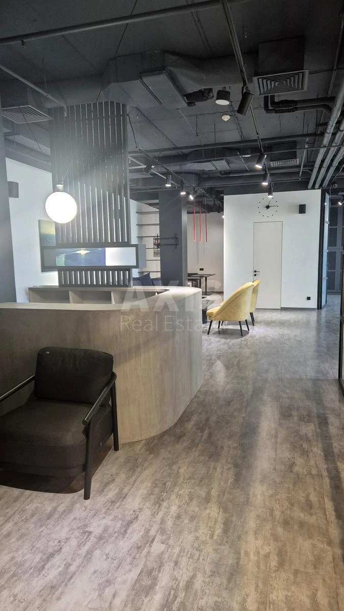 Office vul. Knyaziv Ostrozkykh 32/2, 159m2678741