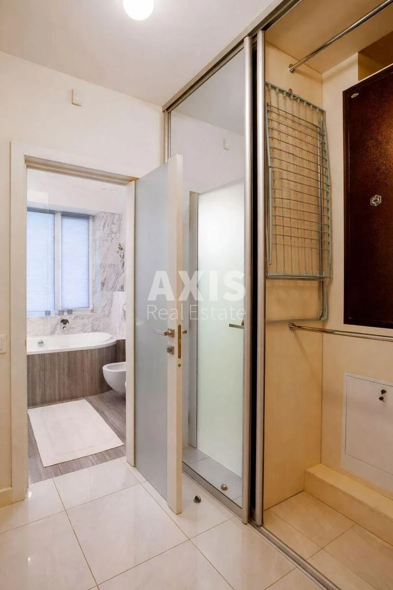 1k apartment vul. Lavrs'ka 8650949