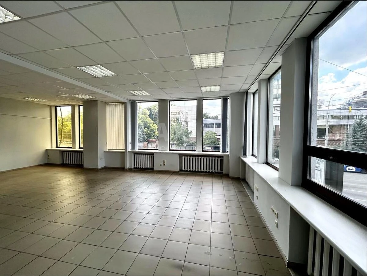 Office vul. Lypkivs'kogo Vasylja Mytropolyta 45, 150m2624232