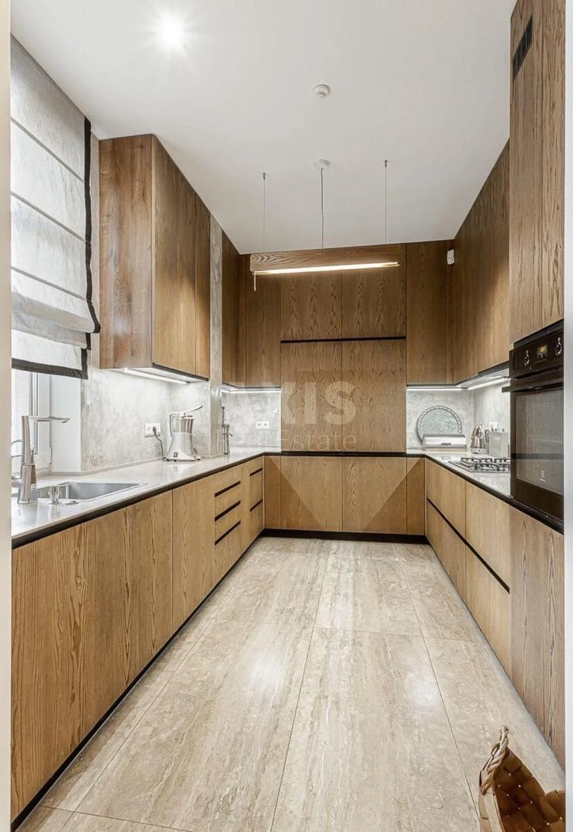 House vul. Red'chyns'ka, 350m2, Kyiv city477694