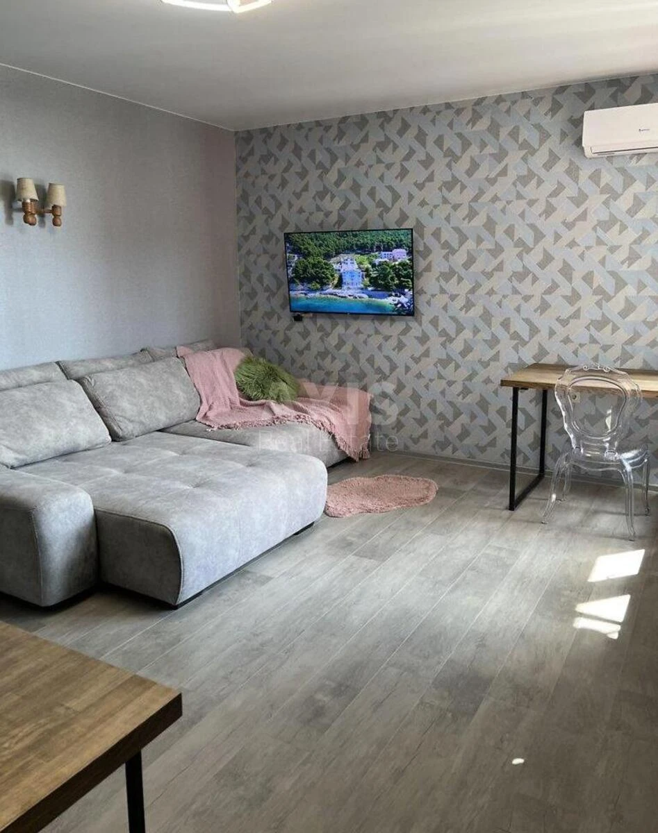 1k apartment pr-t Stepana Bandery 32Д711372