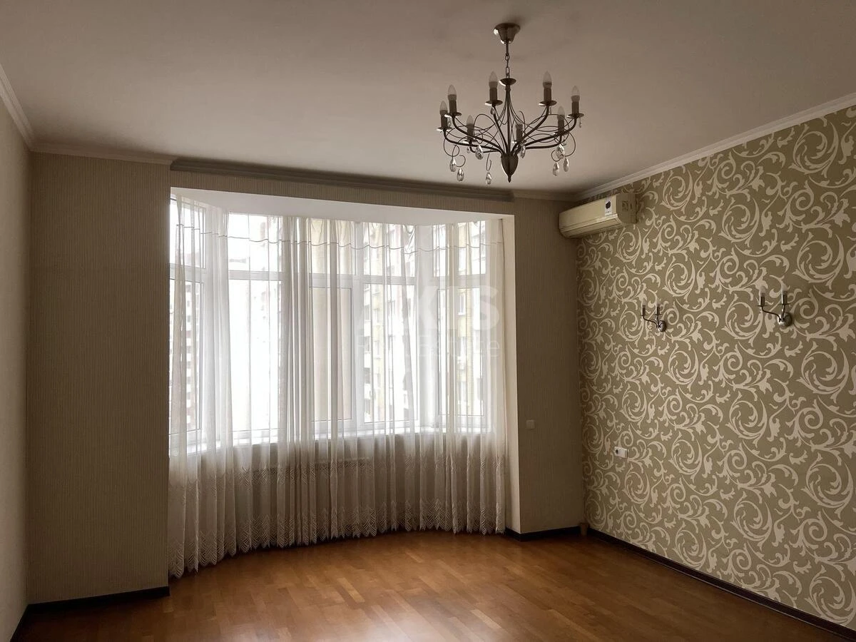 2k apartment vul. Urlivs'ka 16/37649562
