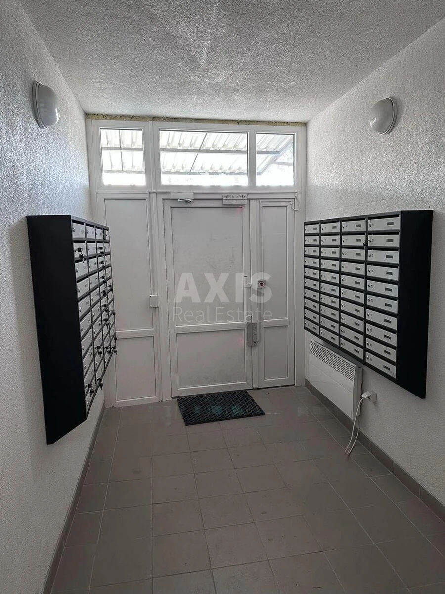 1k apartment vul. Radystiv 24682616
