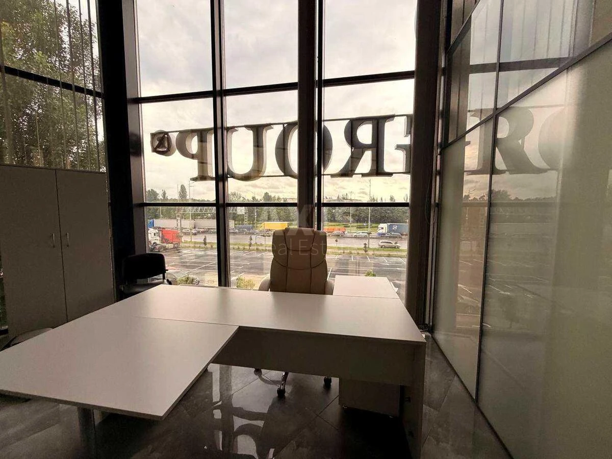 Office pr-t Bazhana Mykoly 17А, 365m27128013