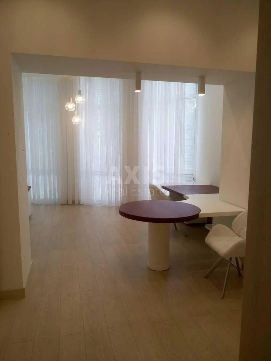 Office vul. Pecheniz'ka 16, 350m263517