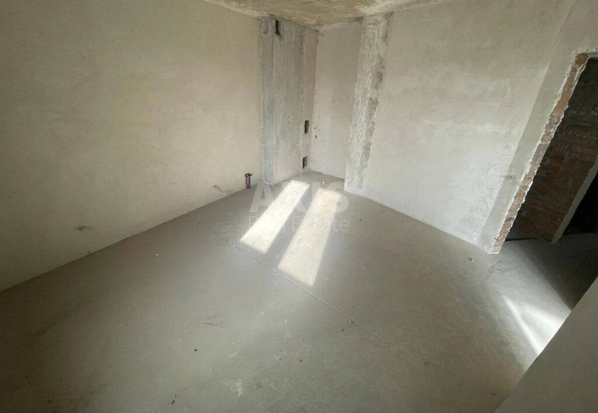 2k apartment vul. Myhajla Maksymovycha 3Г653033